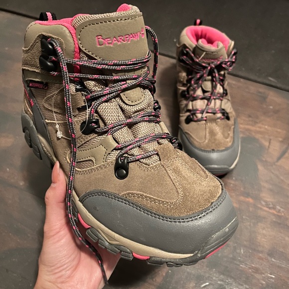BEARPAW Women’s Hiking Boots (7us) - Picture 3 of 4